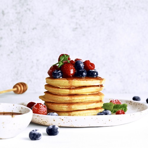 20 Servietten Pancakes - Pfannkuchen mit Beeren 33x33cm